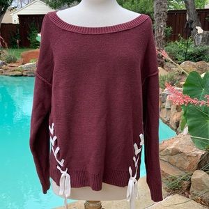 Abercrombie & fitch burgundy sweater w/cute cream ties at hips XL